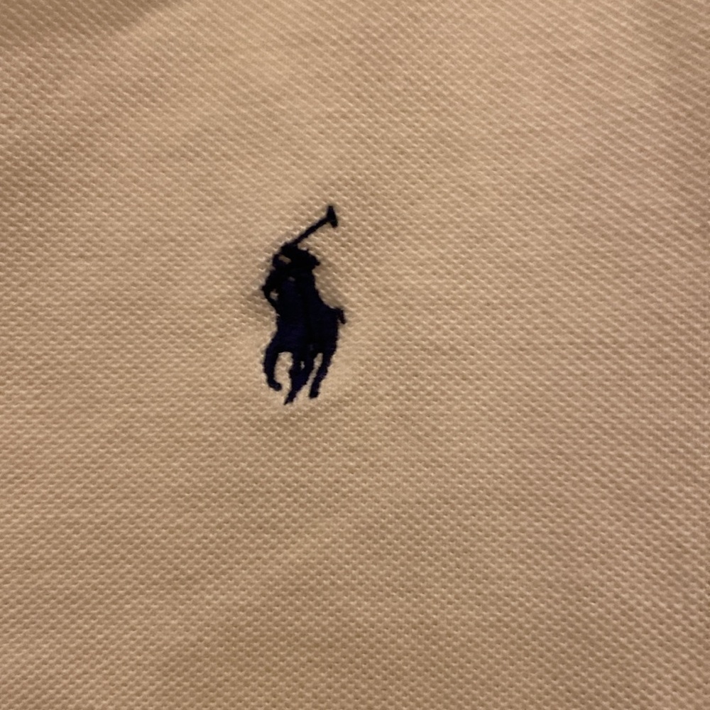 Short sleeve yellow polo by Rob Lauren size large with a blue polo horse ￼ - Picture 3 of 7